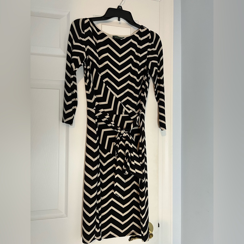 Lauren Ralph Lauren black and white striped wrap dress size 6